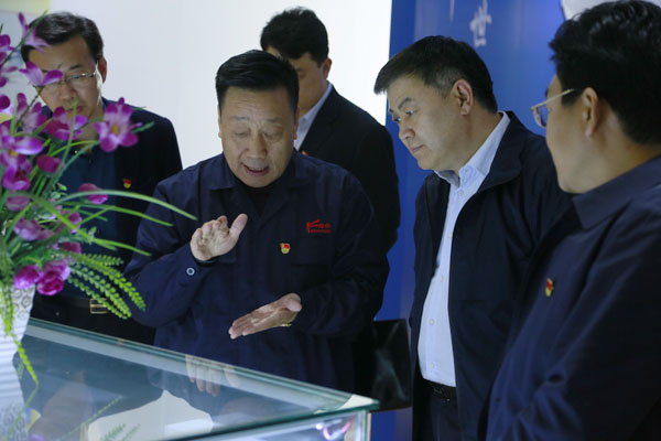 政声｜市委常委、统 战部长娄会峰莅临ca88官方唯一网站调研