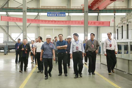 孟津县人大常委会莅临ca88官方唯一网站考察调研现代装备制造业