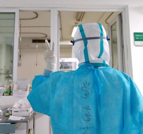 您“前线”抗疫 我为爱守“后”——致敬漂亮逆行者，，，，，，，，我与你们同在