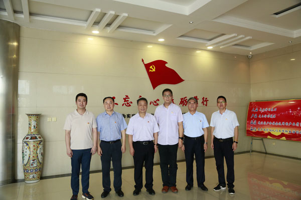 不忘初心，，，，，，，，切记使命： 通用手艺投资公司与ca88官方唯一网站集团以党建交流凝聚生长内生动力